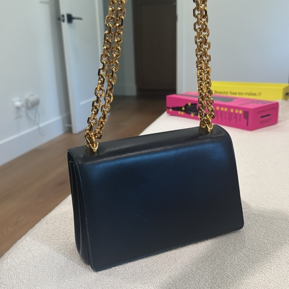 Dolce & Gabanna Logo Leather Cross Body Bag - Picture 10 of 16